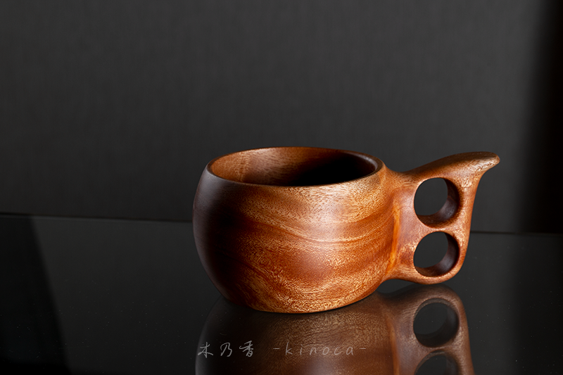 塗装して乾燥中のククサ